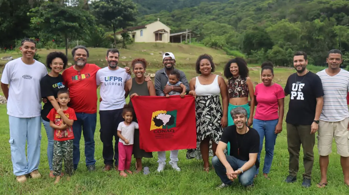 Quilombo São Pedro, no Vale do Ribeira-SP, celebra formação de novs graduads